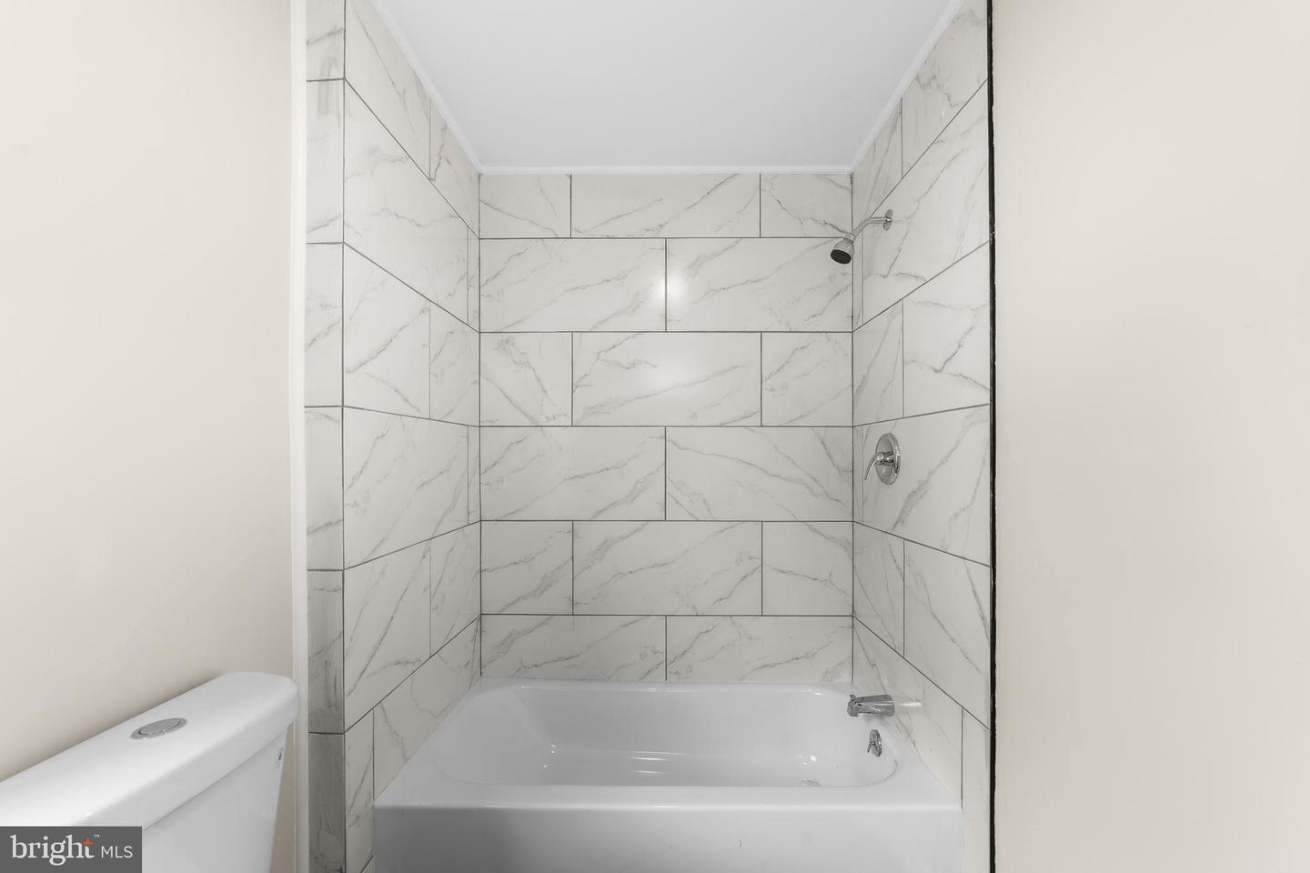 7 Meadowview Ave Property Photo 19