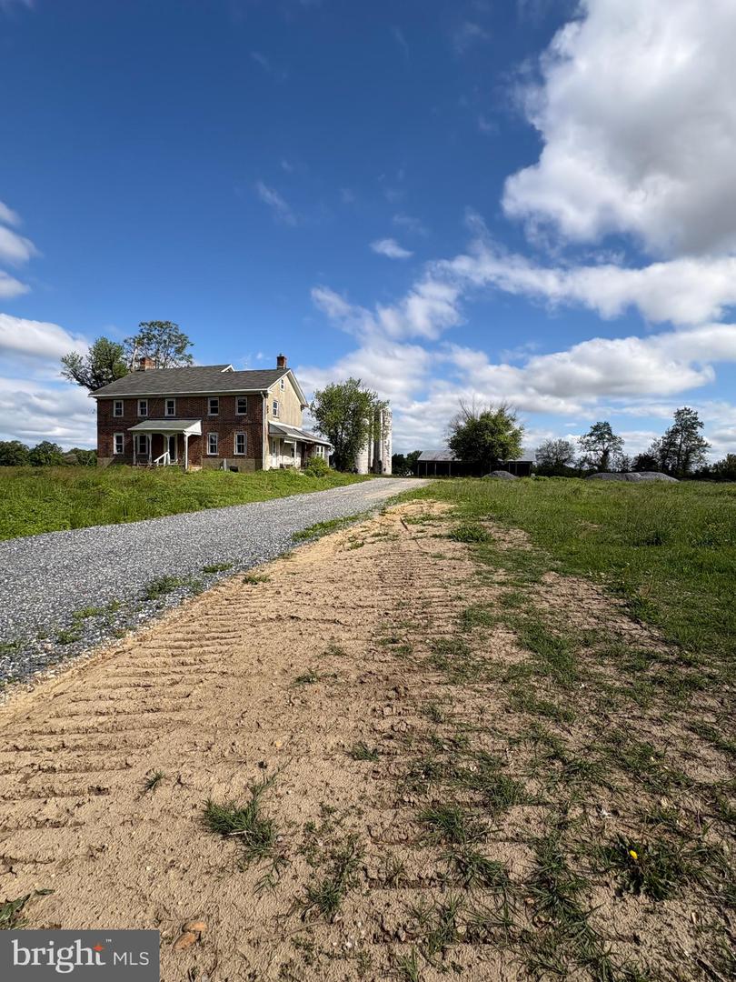 139 Compromise Property Photo 1