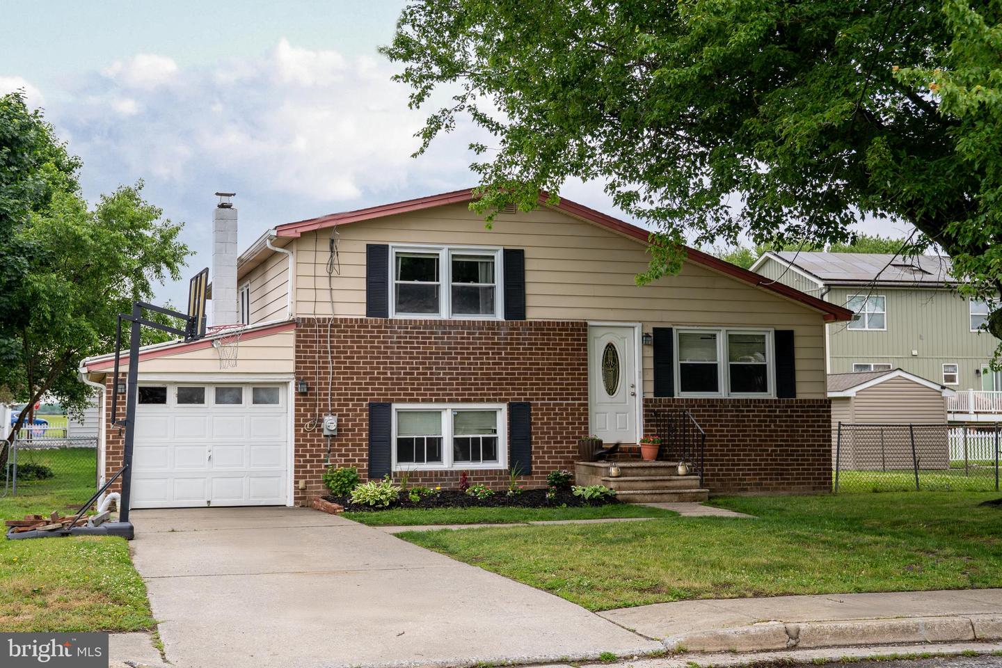 174 Kansas Rd Property Photo 1