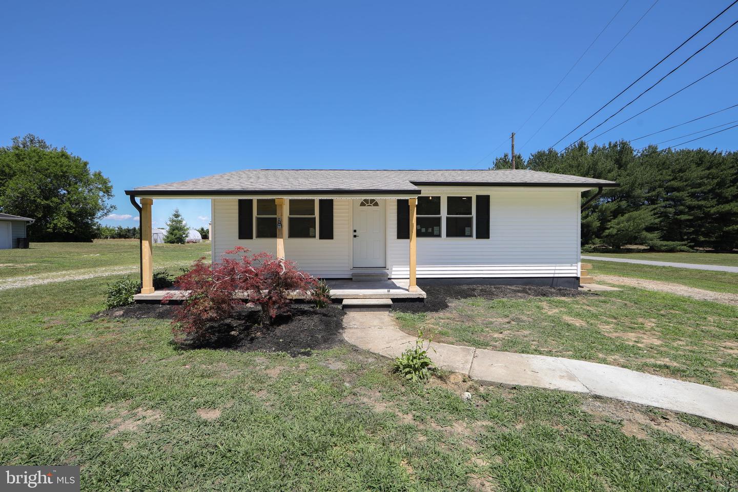 12 Garrison Rd Property Photo 1