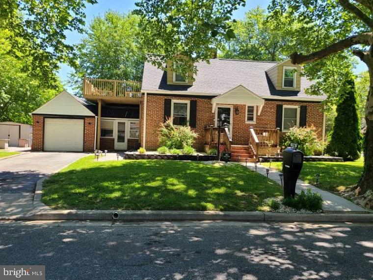 196 Cook Ave Property Photo 1