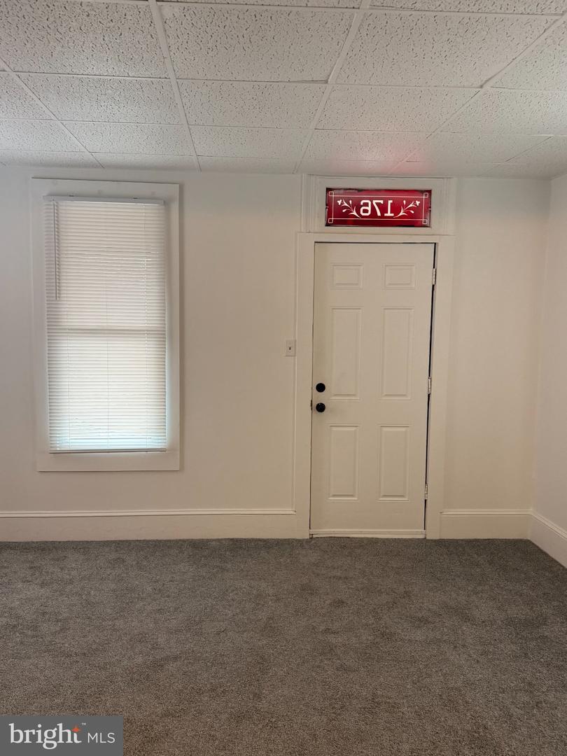 176 Griffith St Property Photo 2