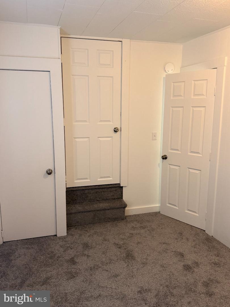 176 Griffith St Property Photo 20