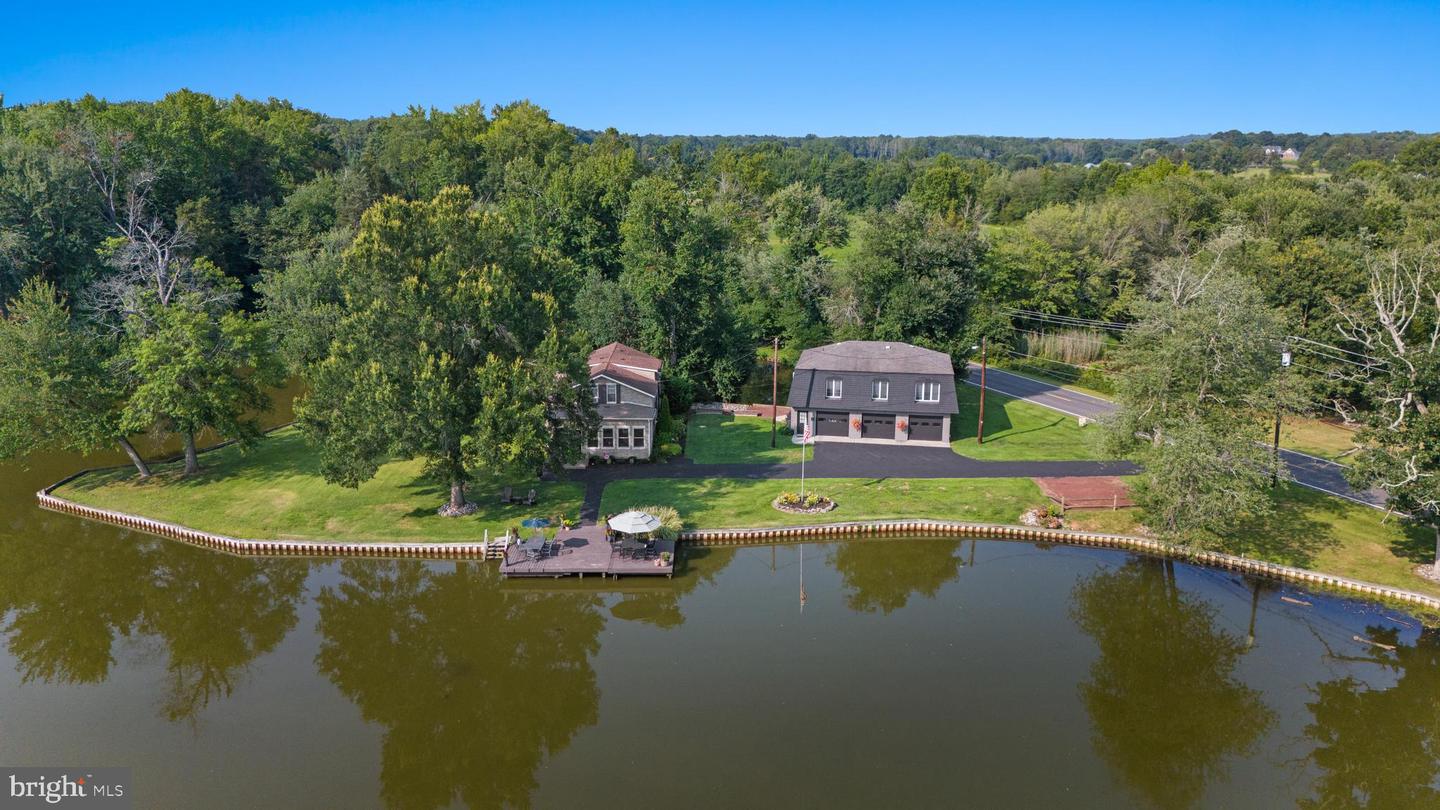 21 Alloway Woodstown Property Photo 2