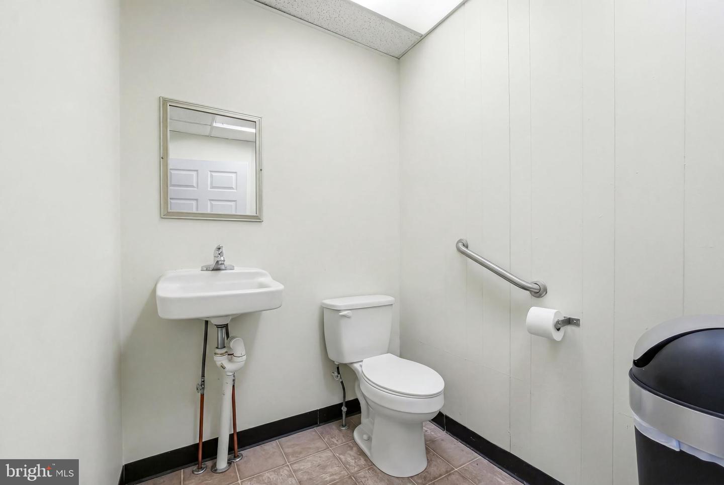2 S Main St Property Photo 52