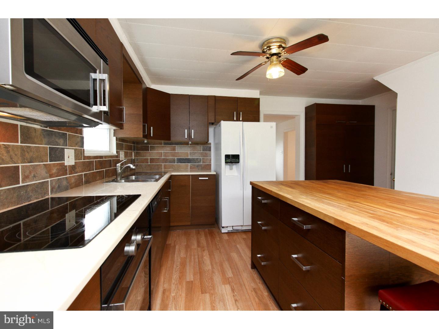 39 E Millbrooke Ave Property Photo 9