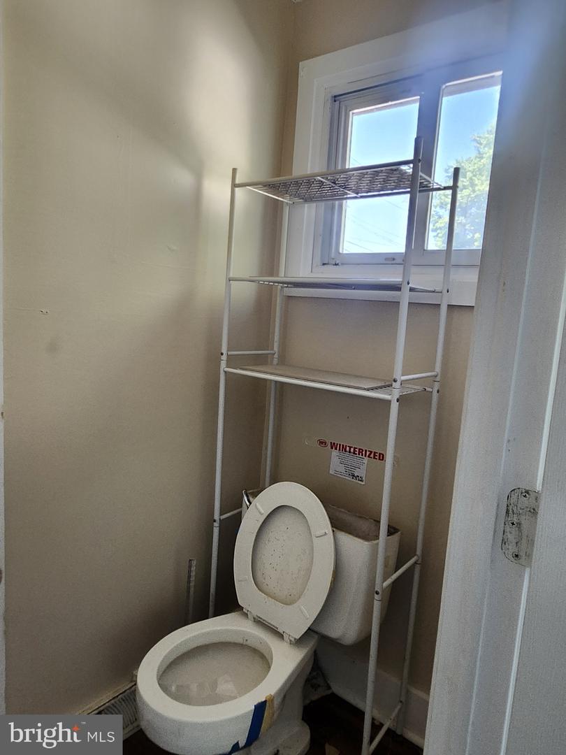 39 E Millbrooke Ave Property Photo 12