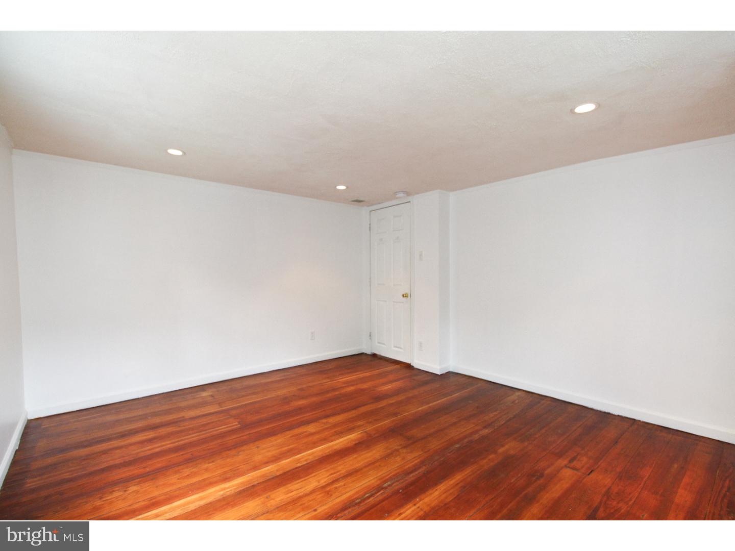 39 E Millbrooke Ave Property Photo 13