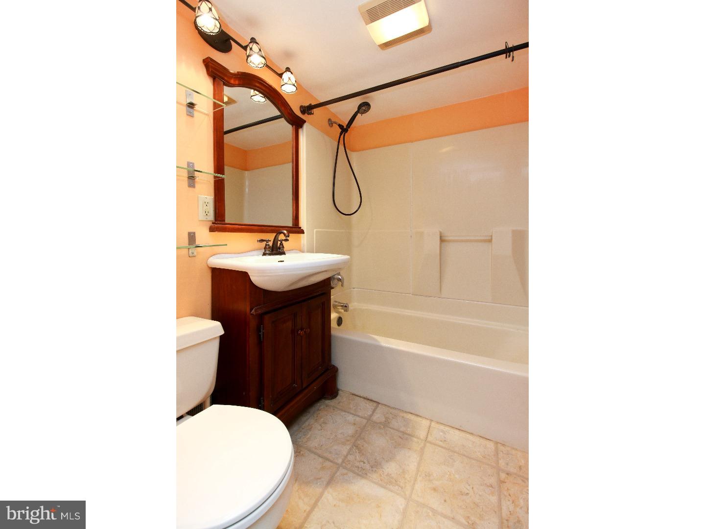 39 E Millbrooke Ave Property Photo 21