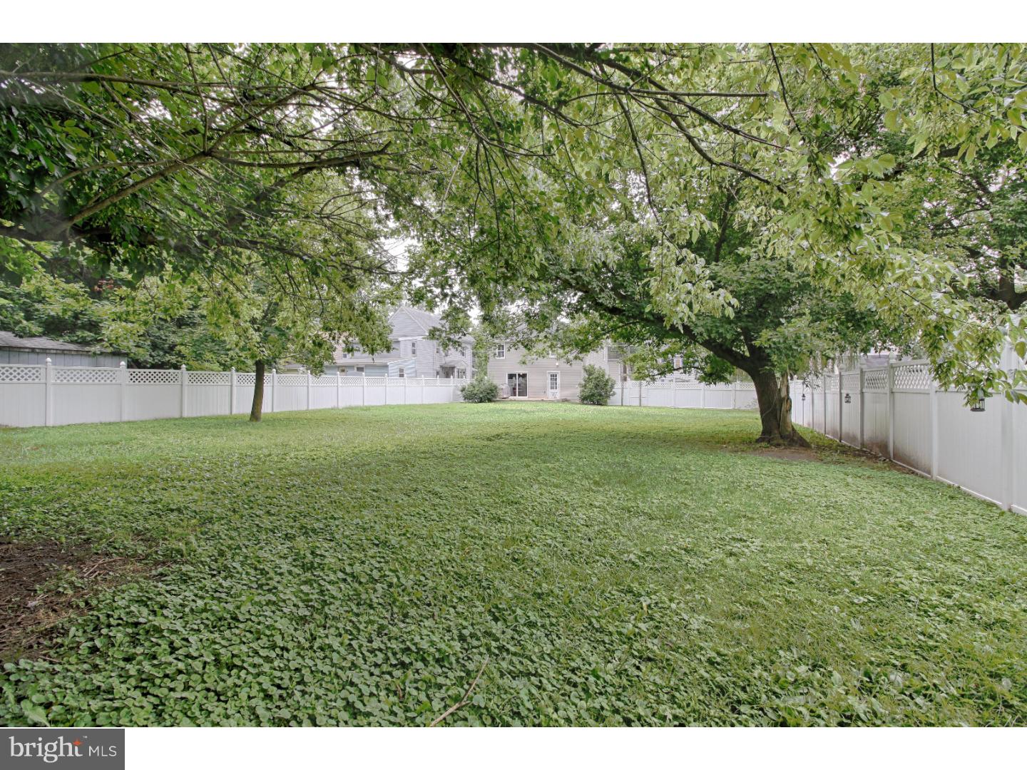 39 E Millbrooke Ave Property Photo 23