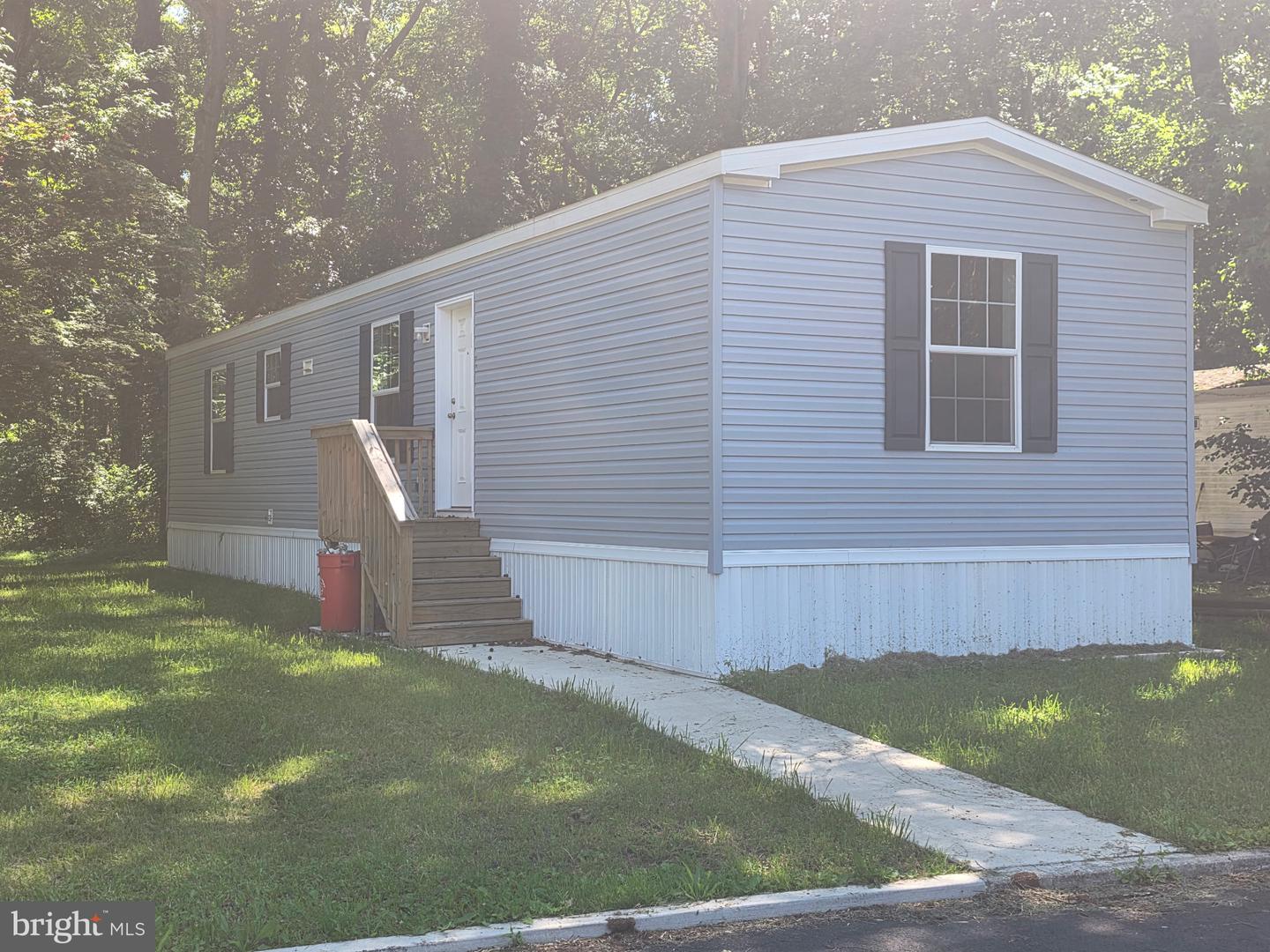 57 E Quilleytown Rd #119 Property Photo 1