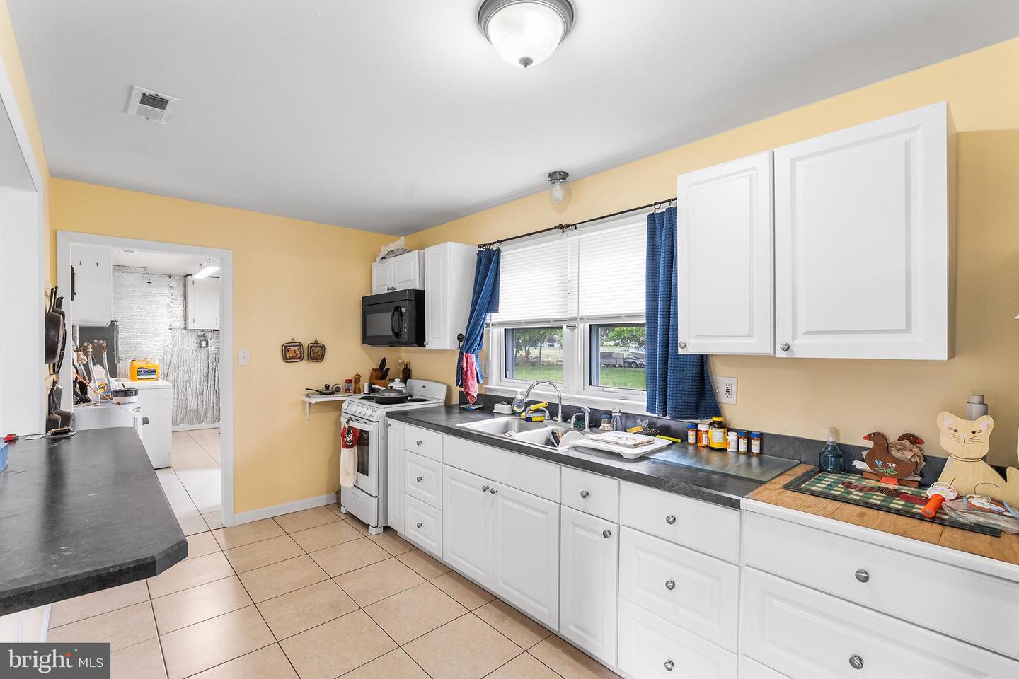 2 Stuart Dr Property Photo 9