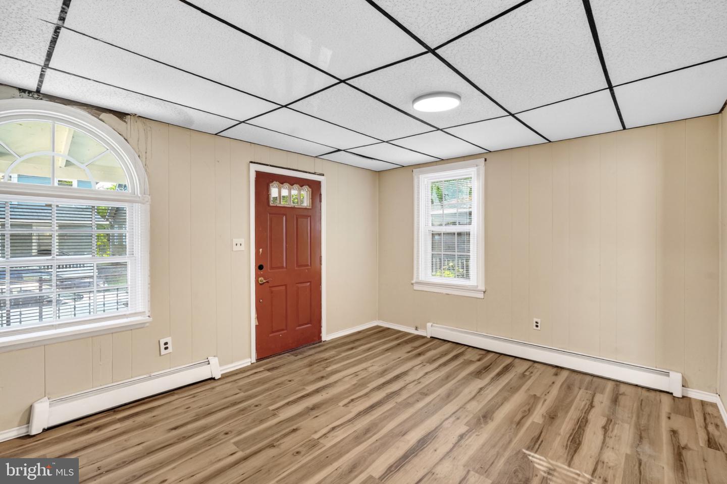 136 Denny Ave Property Photo 2