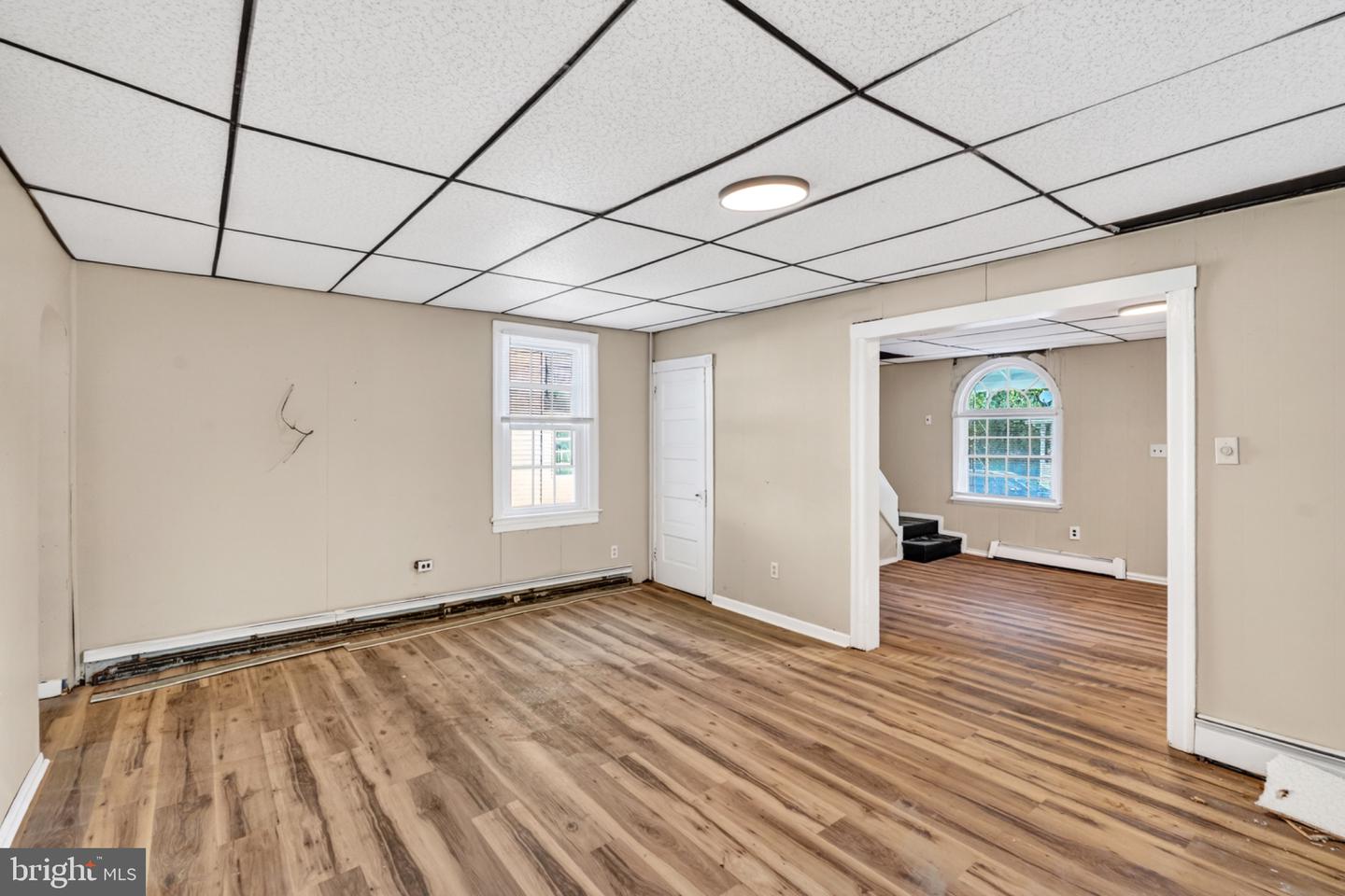 136 Denny Ave Property Photo 4