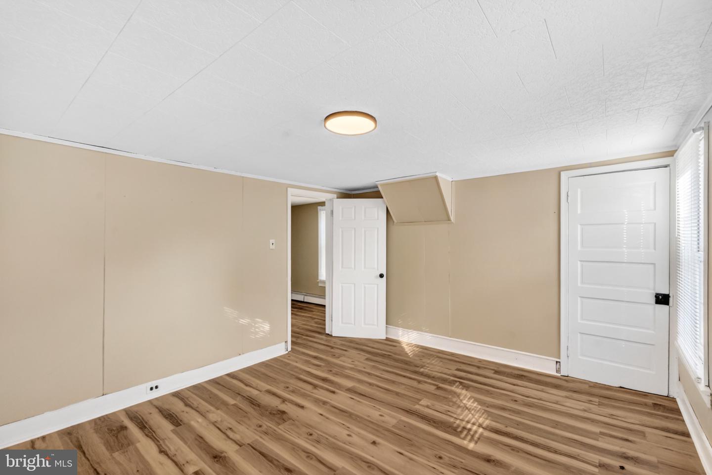 136 Denny Ave Property Photo 12