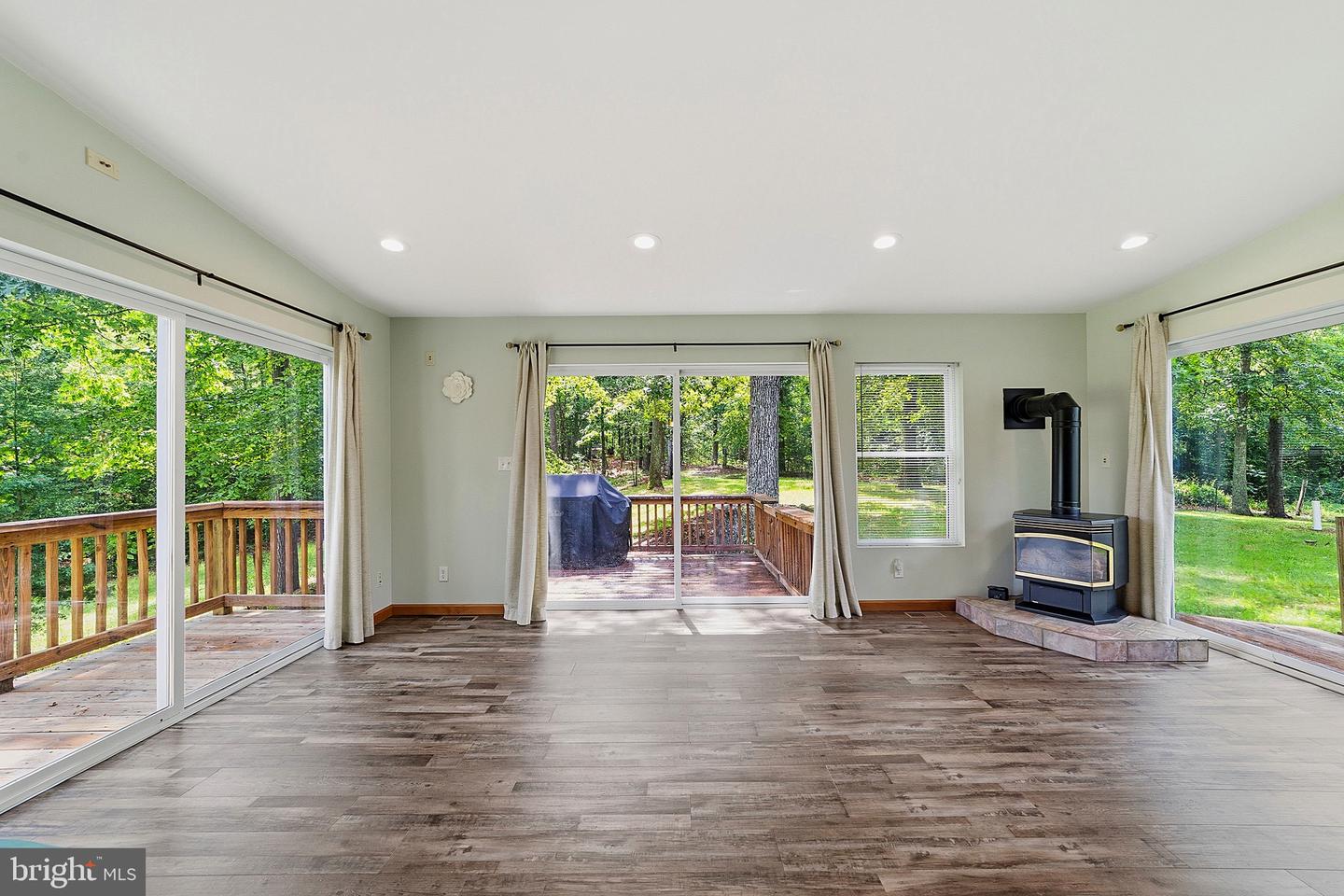 264 Telegraph Rd Property Photo 18