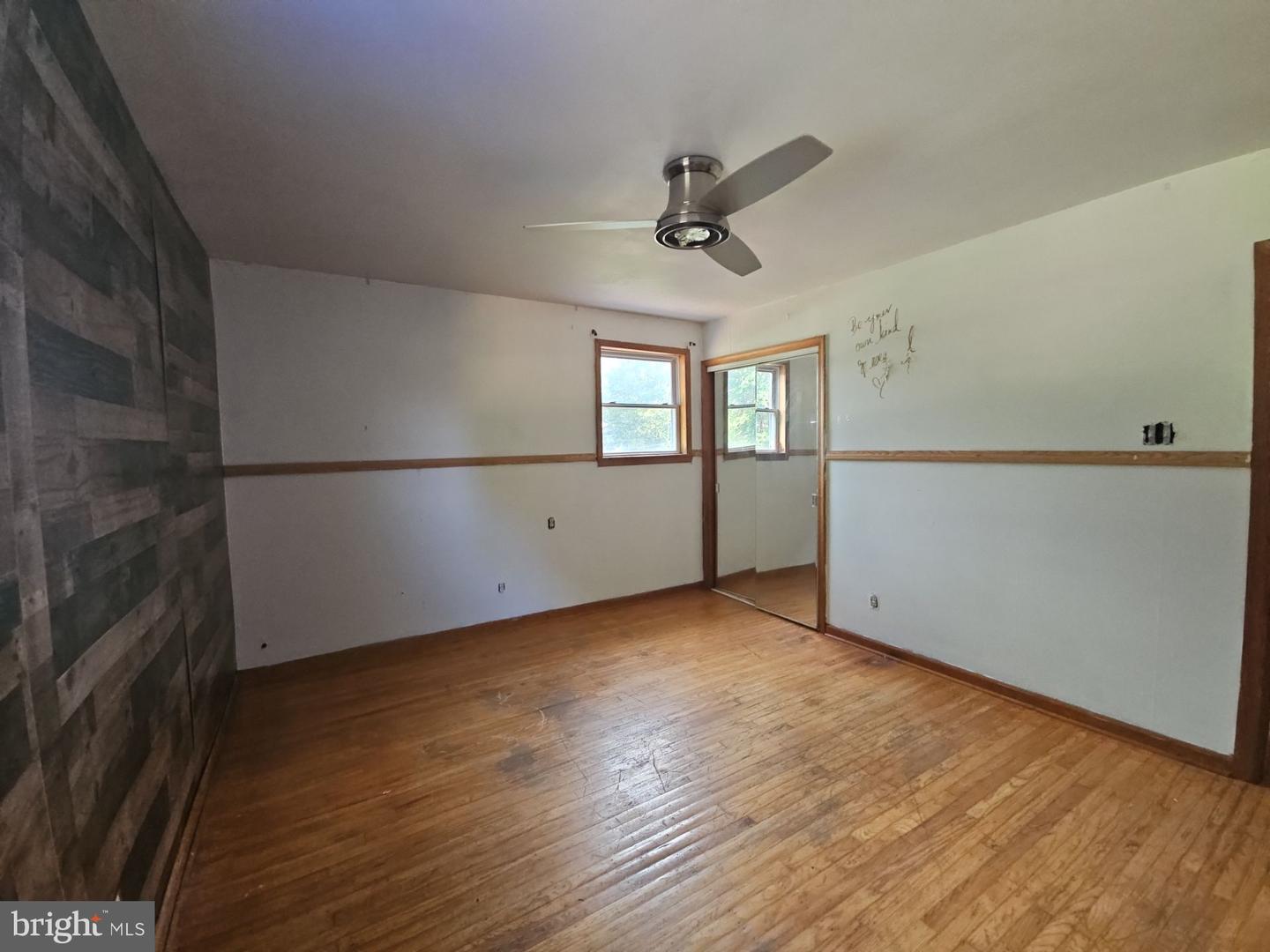 25 Jones Ave Property Photo 15
