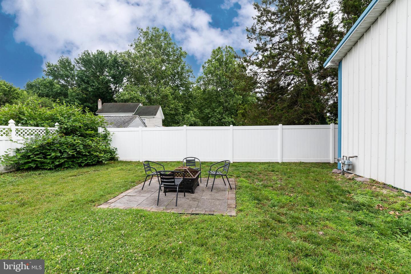 76 Broad St Property Photo 38