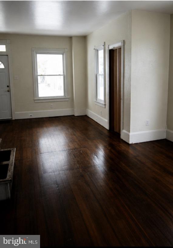 97 S Broad St Property Photo 4