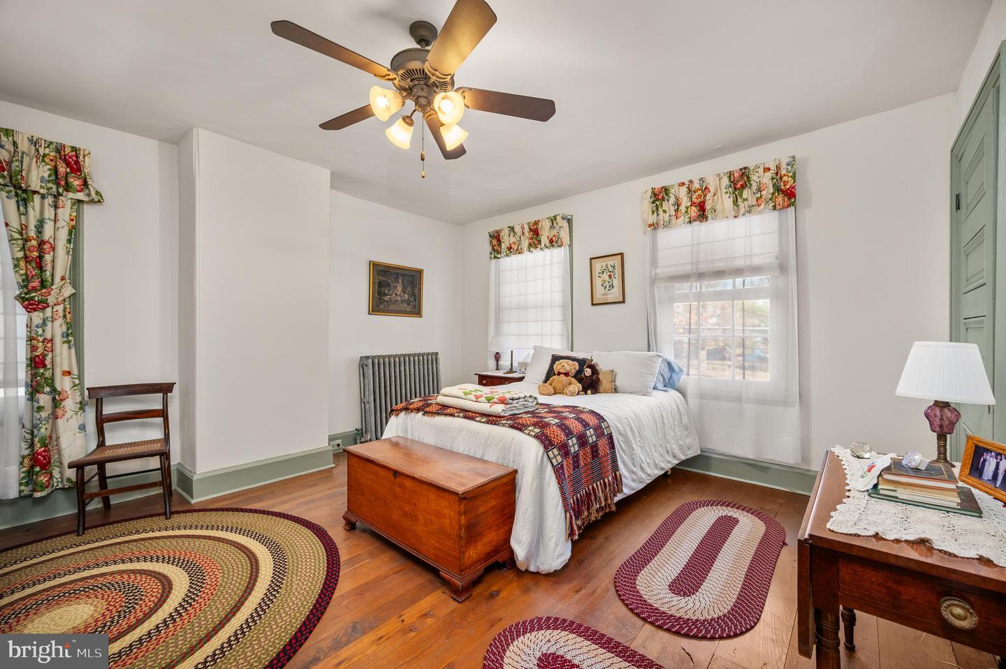 109 W Broadway Property Photo 33