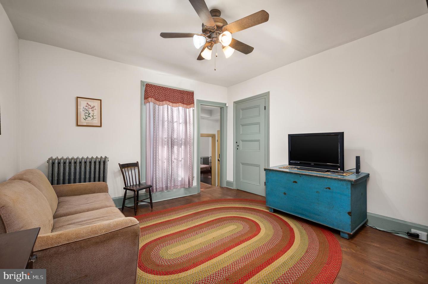 109 W Broadway Property Photo 35