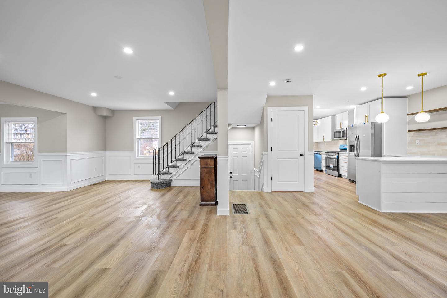 613 Hawks Bridge Property Photo 3