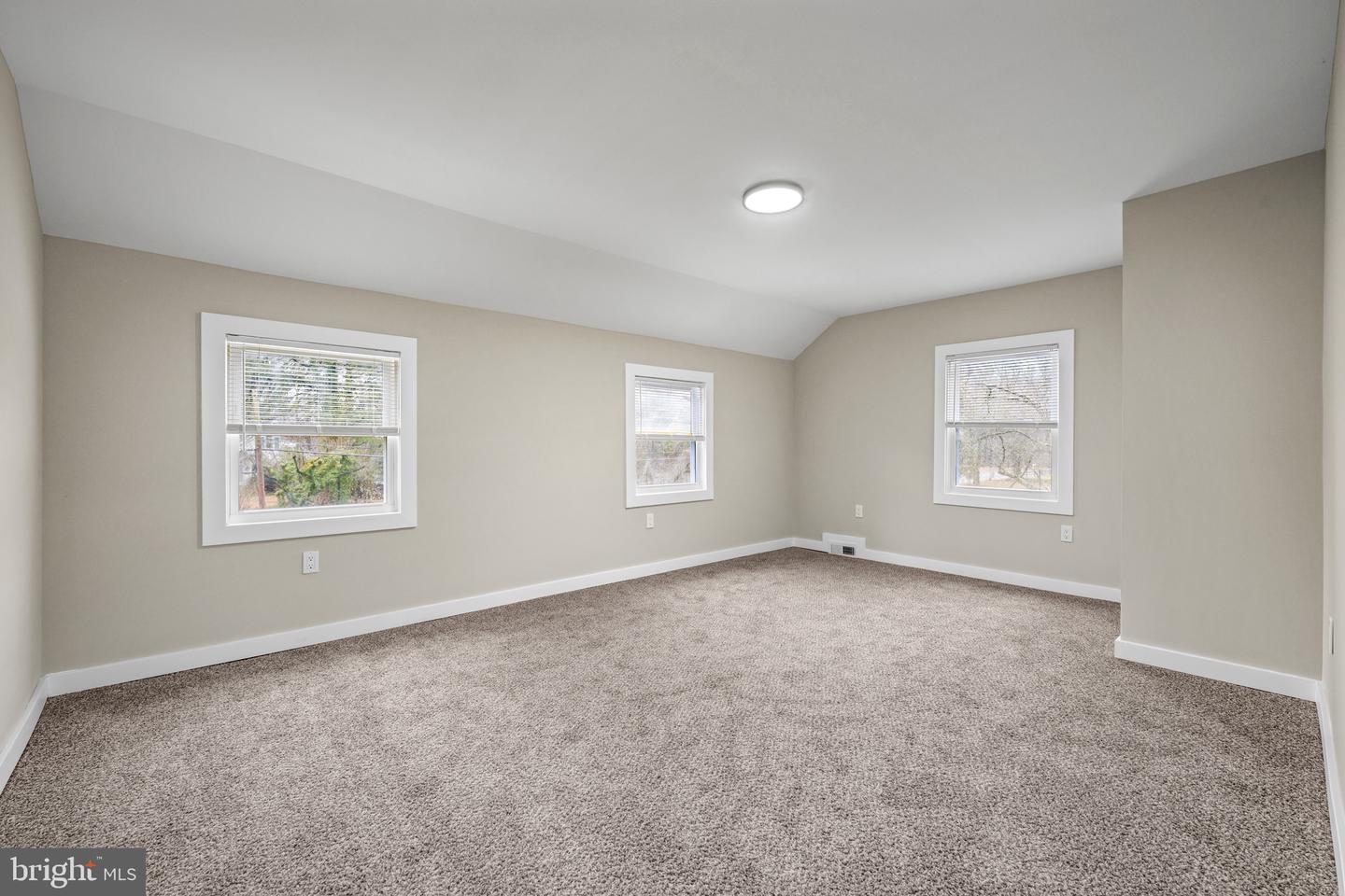 613 Hawks Bridge Property Photo 21