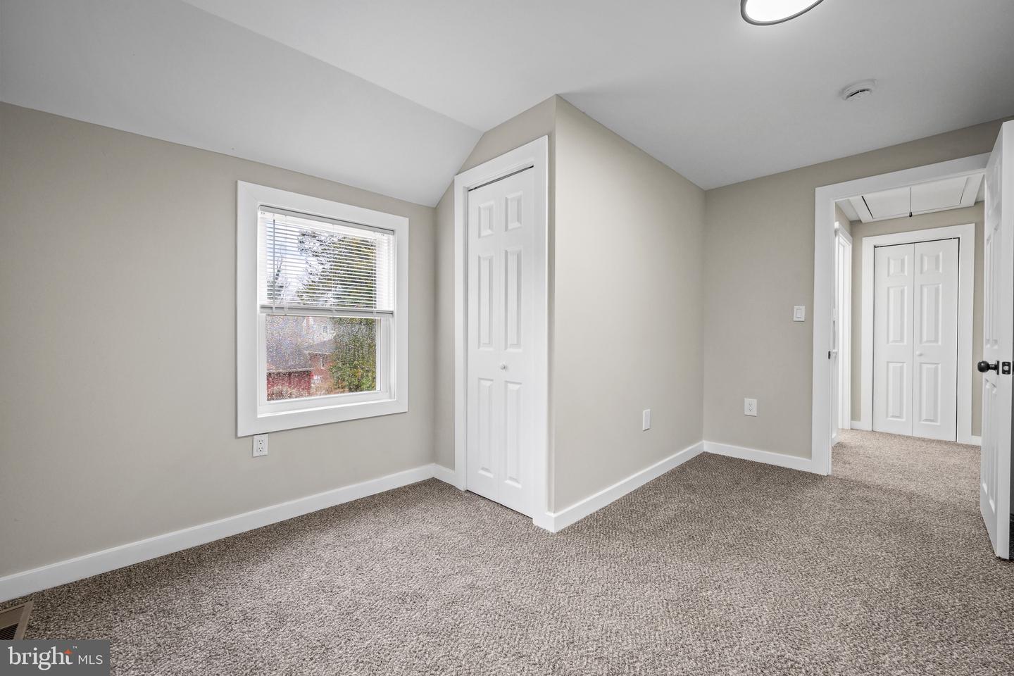 613 Hawks Bridge Property Photo 24
