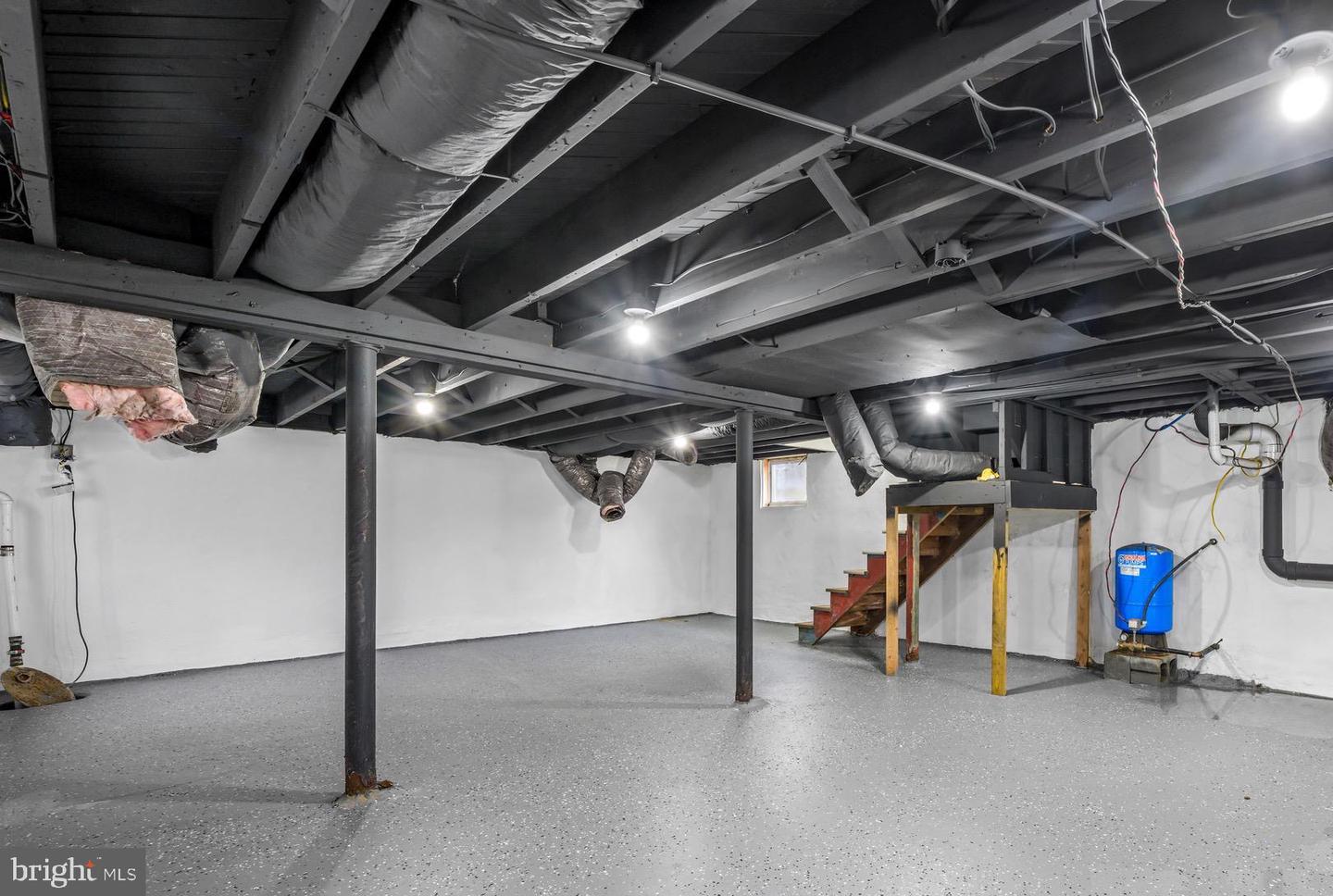 613 Hawks Bridge Property Photo 31