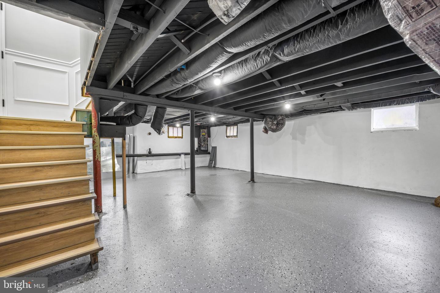 613 Hawks Bridge Property Photo 32
