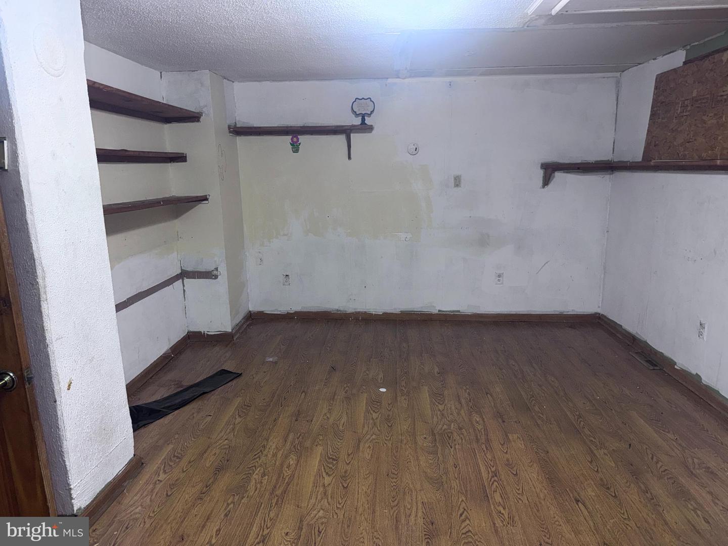 33 Main St Property Photo 8