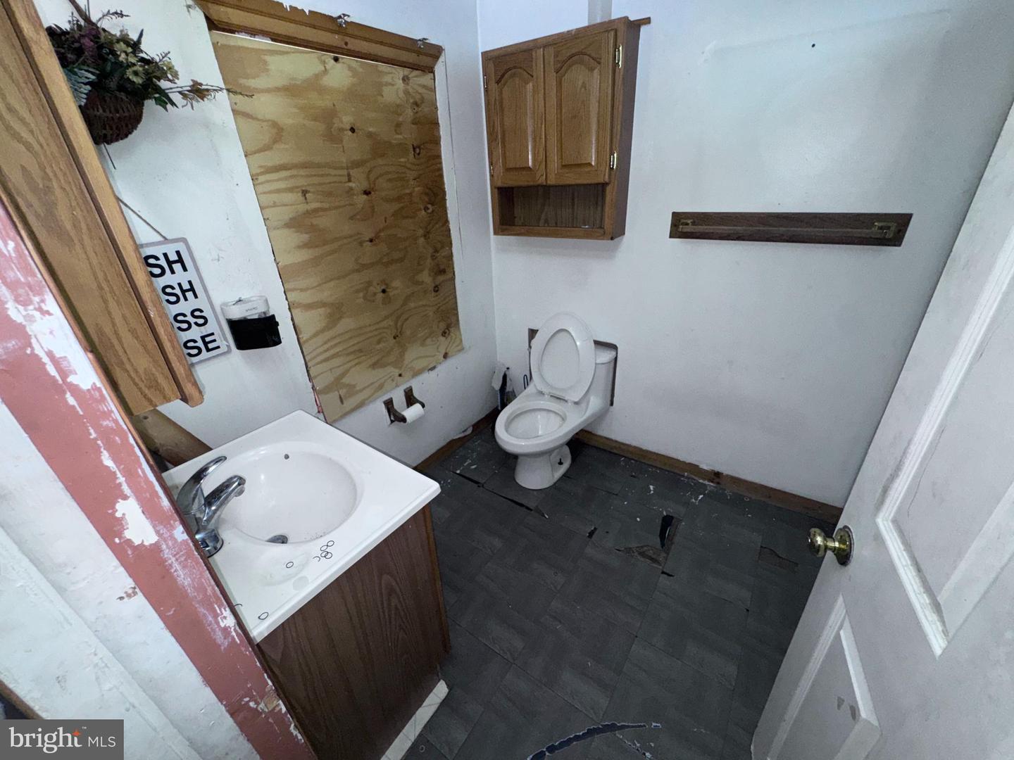 33 Main St Property Photo 18