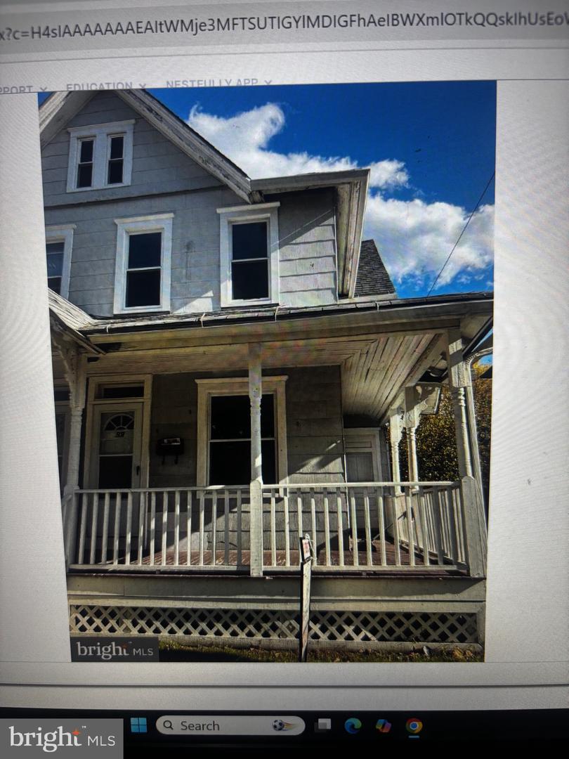 99 S Broad St Property Photo 1