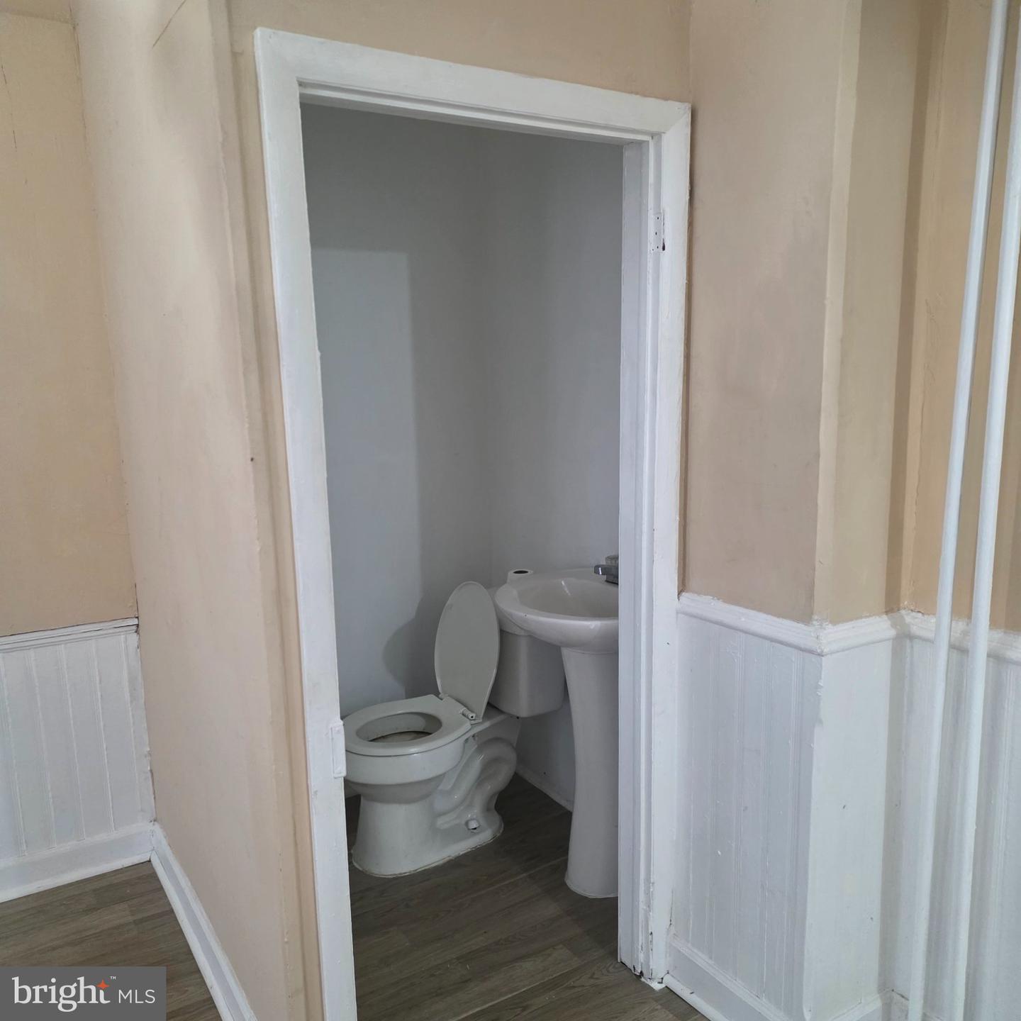 104 Thompson St Property Photo 7