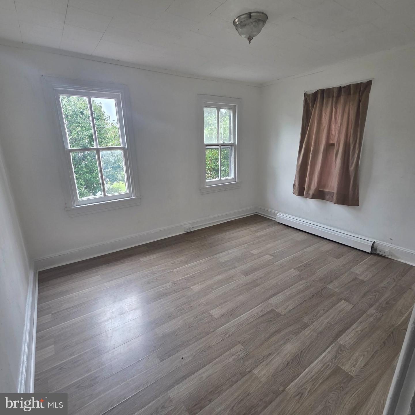 104 Thompson St Property Photo 8