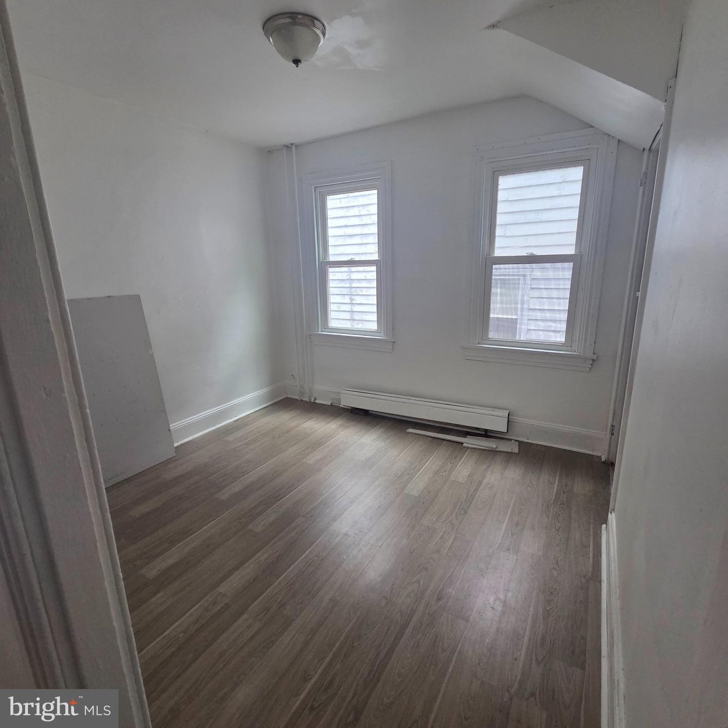 104 Thompson St Property Photo 9