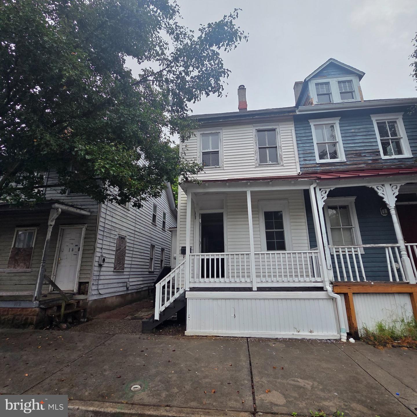 104 Thompson St Property Photo 14