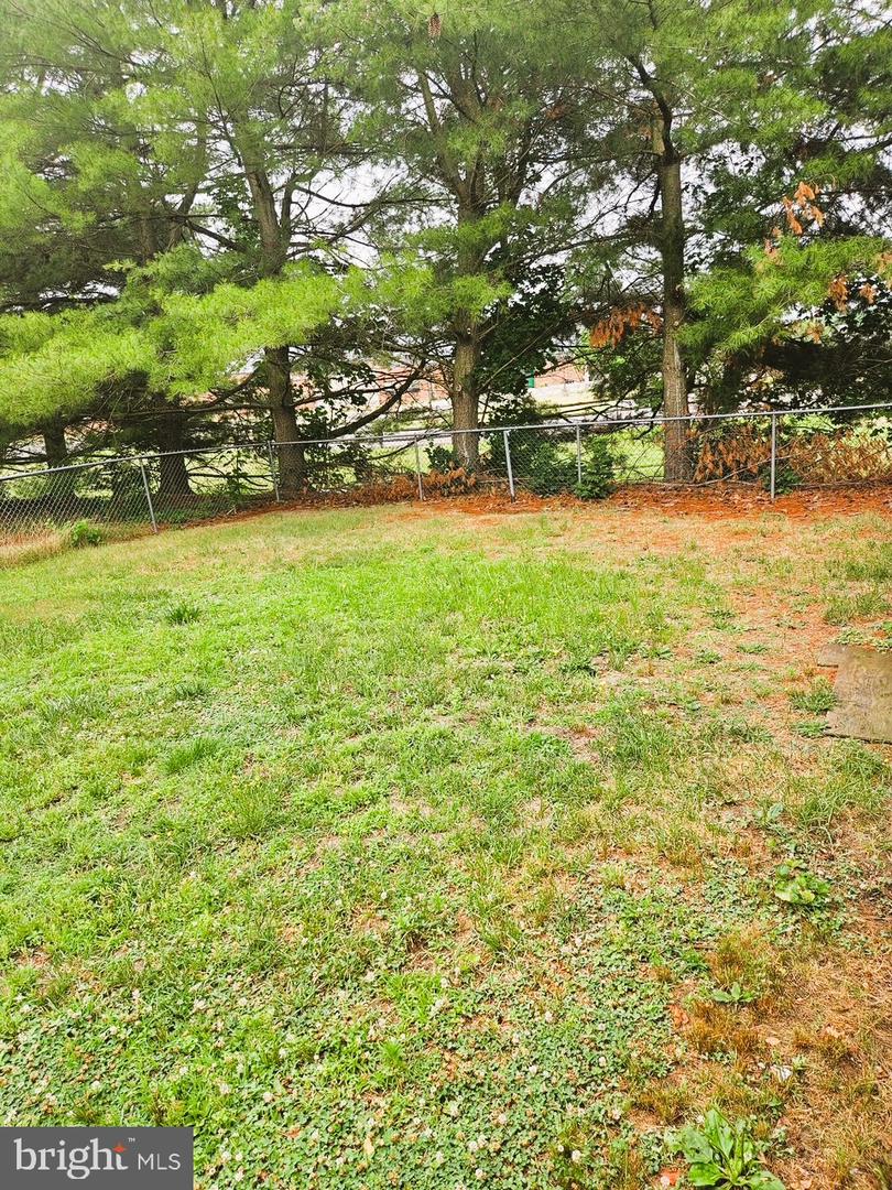1108 Almond Rd Property Photo 14