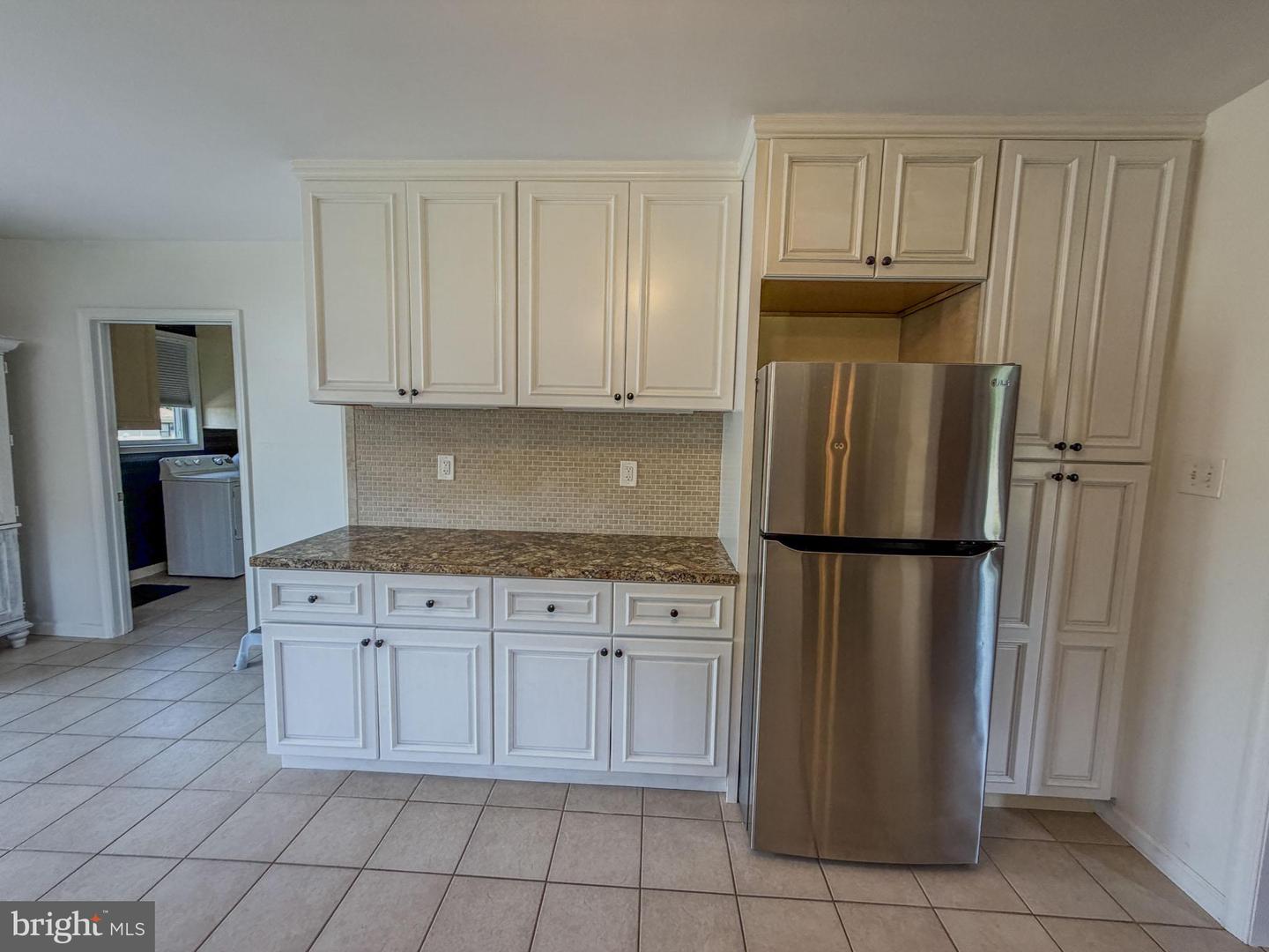 14 Broad St Property Photo 3