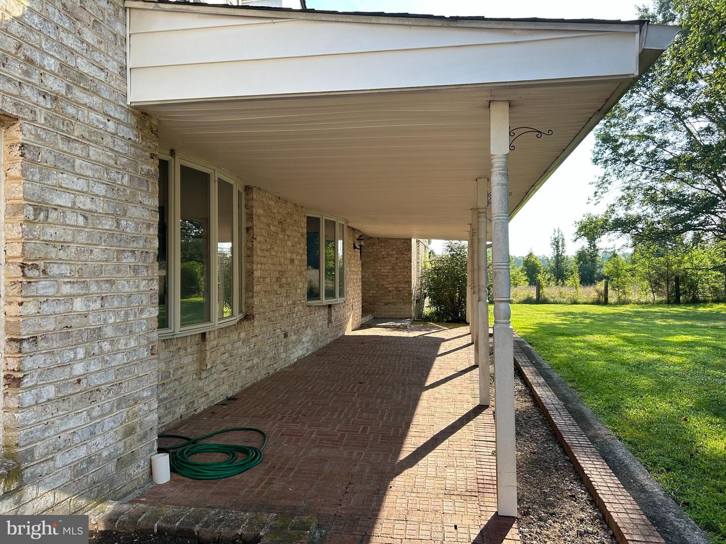 102 Quinton Alloway Rd Property Photo 2