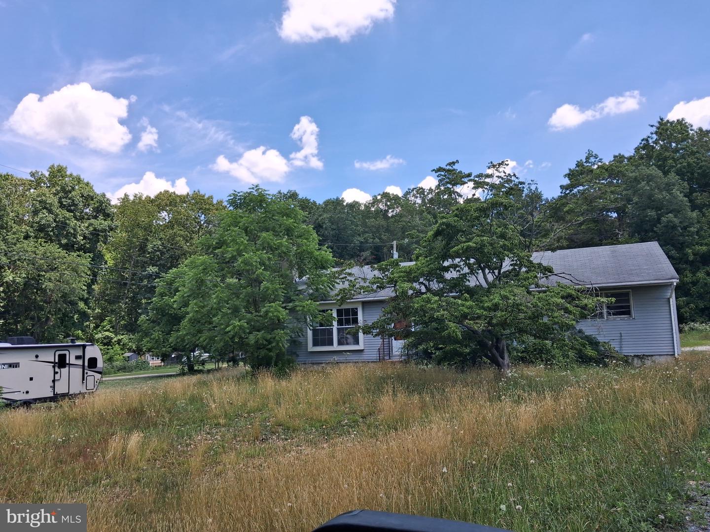 70 Lawrence Corner Rd Property Photo 1