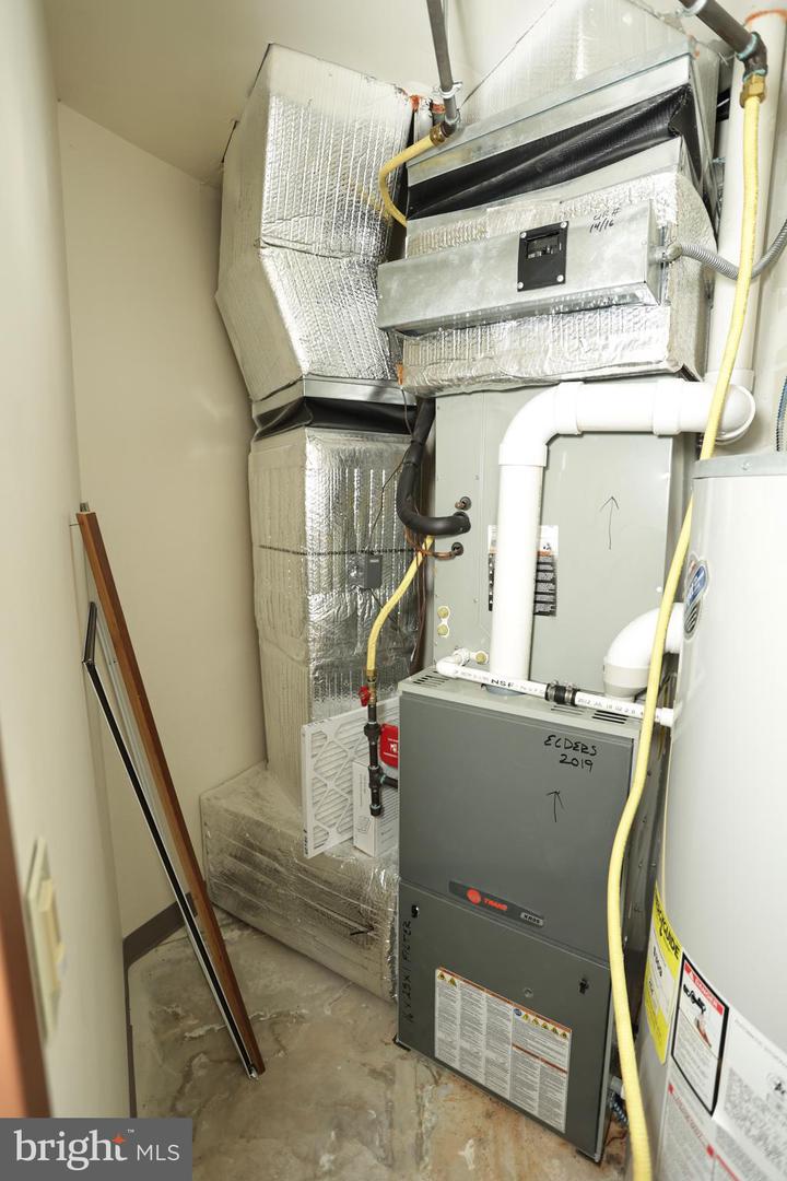 399 Front St #b & C Property Photo 21