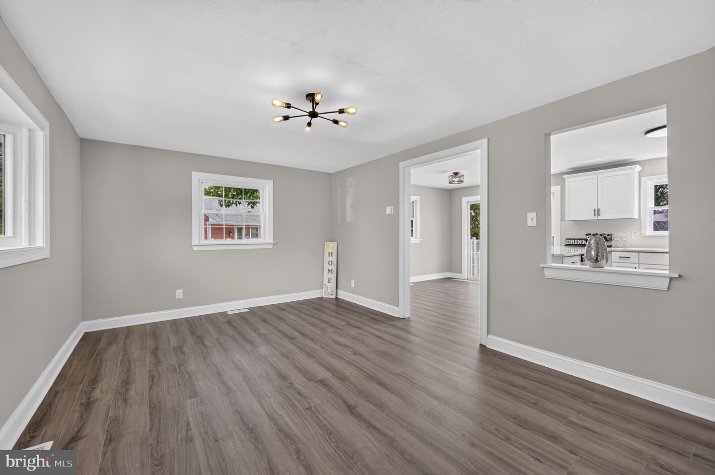 2 Paterson Ave Property Photo 8