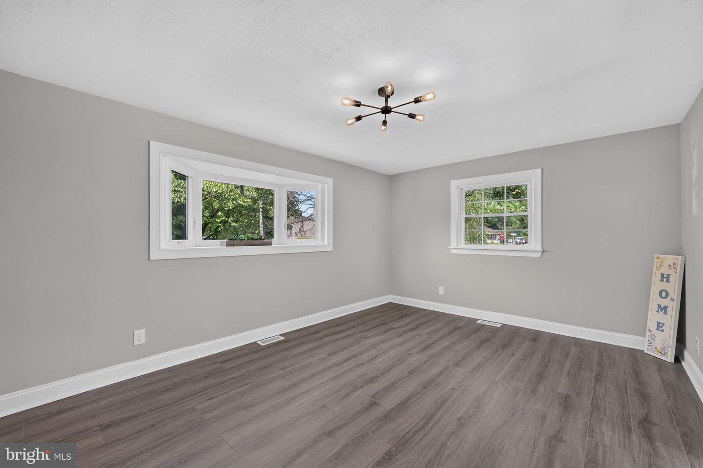 2 Paterson Ave Property Photo 9