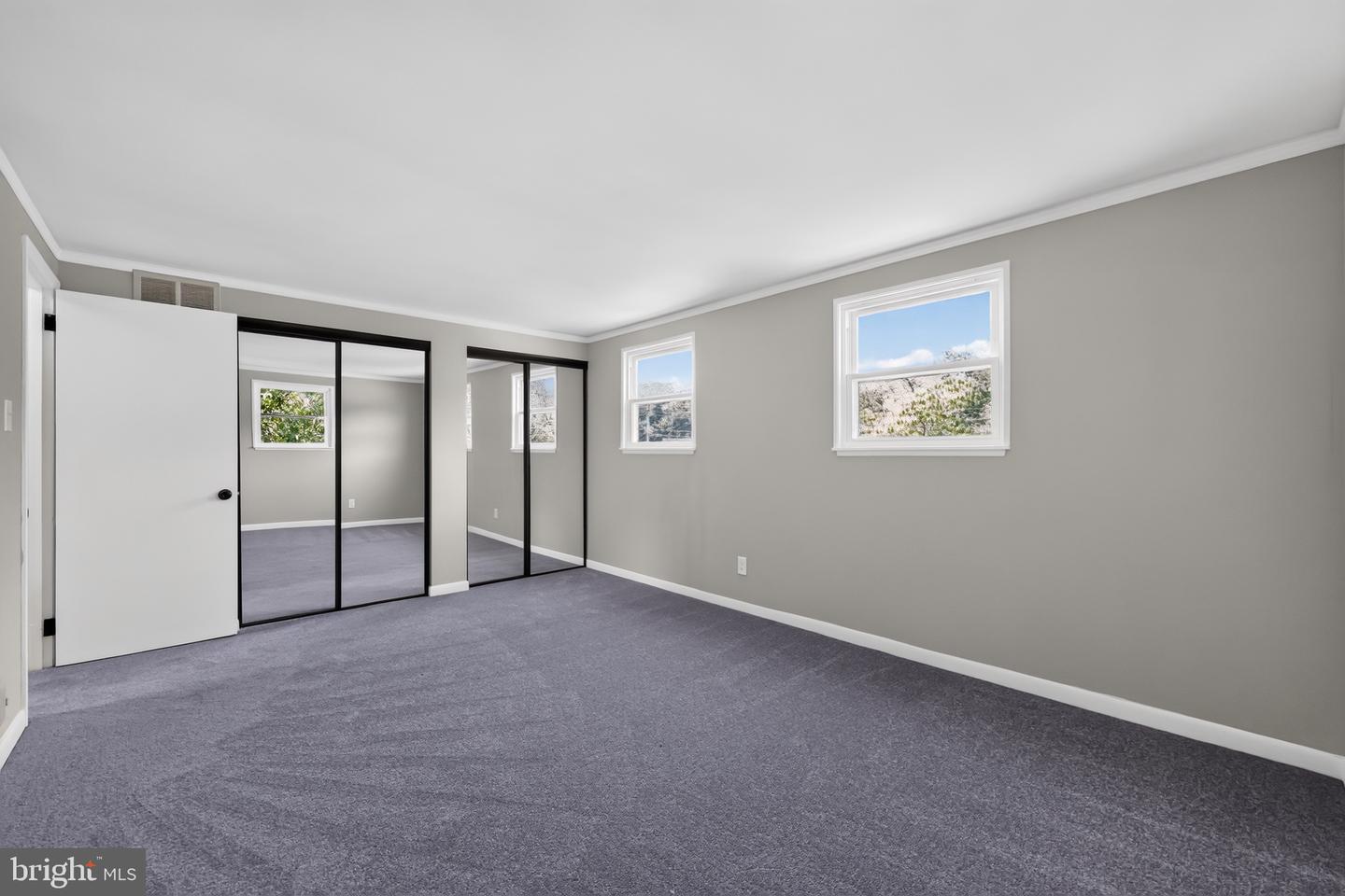 2 Paterson Ave Property Photo 10