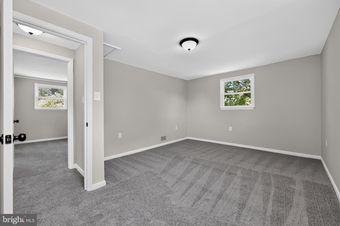 2 Paterson Ave Property Photo 14