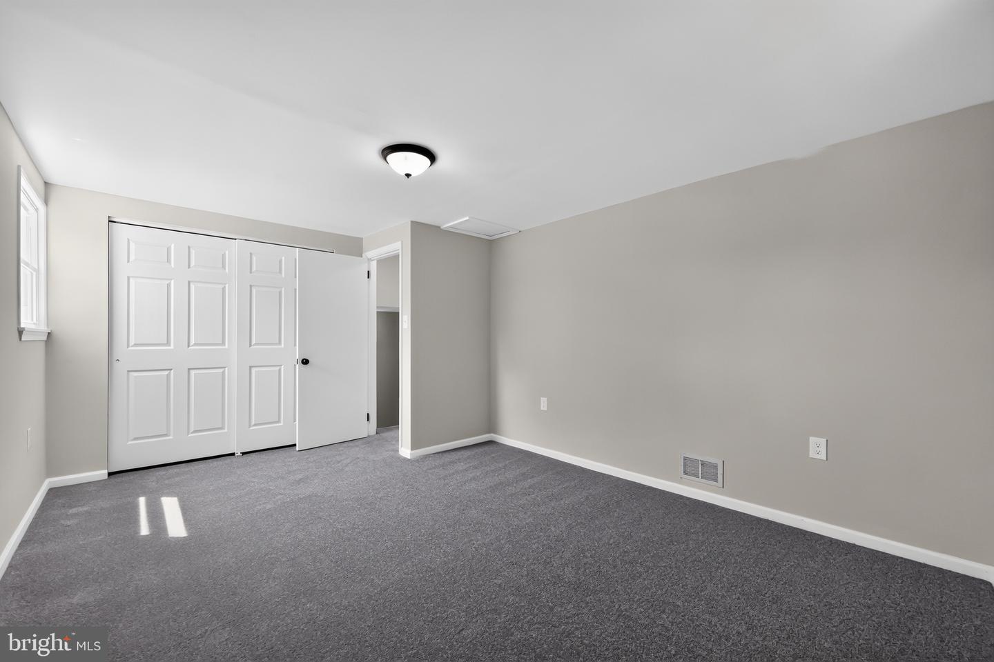 2 Paterson Ave Property Photo 18