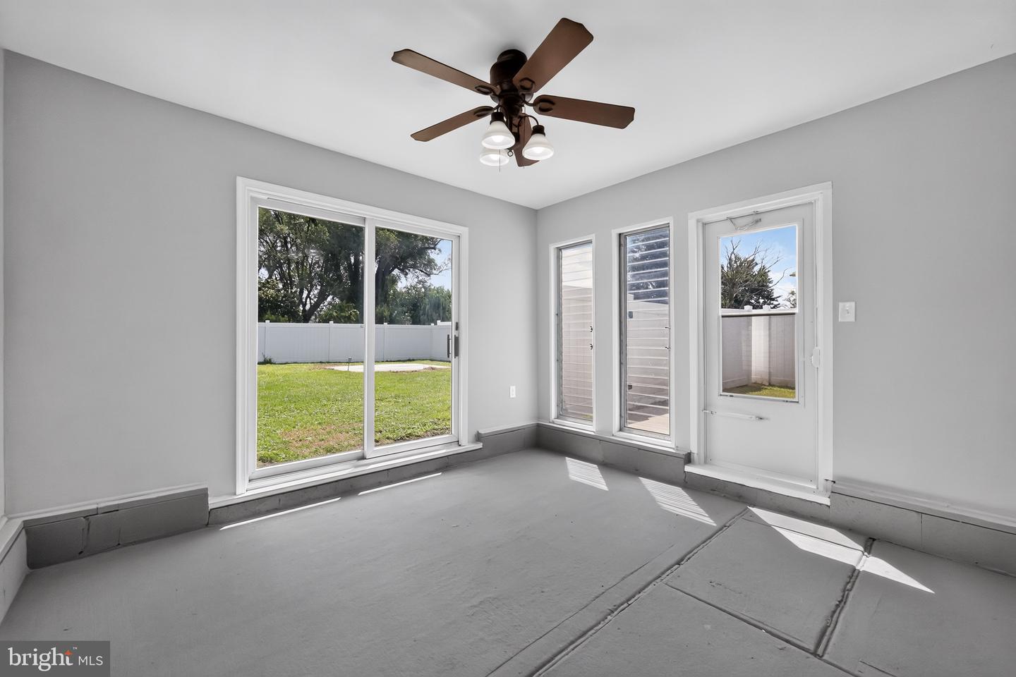 2 Paterson Ave Property Photo 24