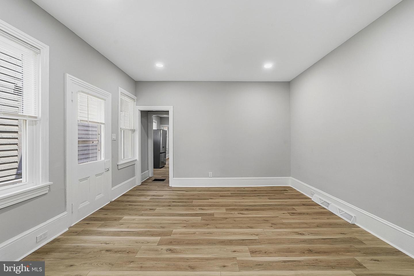 146 7th Property Photo 8