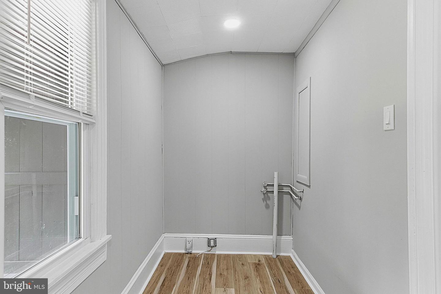 146 7th Property Photo 15